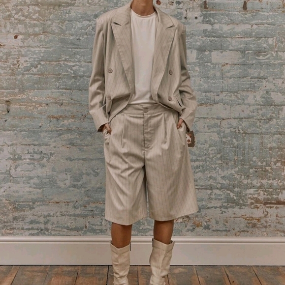 Tailored Longline High Rise Pleated Pinstripe Shorts With Pockets - Picture 1 of 4